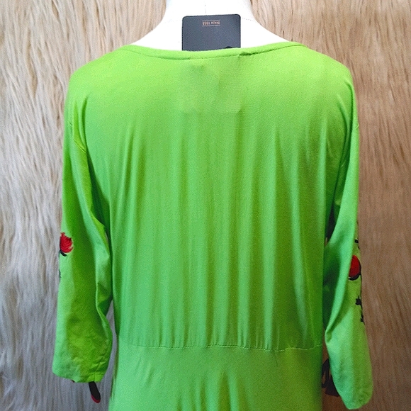 Embroidered Rayon Flared Indian Kurta/Kurti - Picture 8 of 11